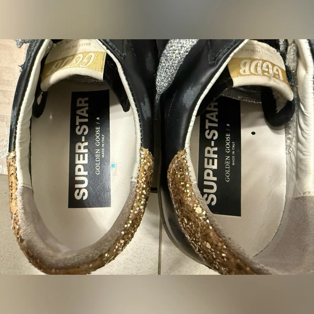 Golden Goose Super-Star Classic.  Black, white, gold.  Size 39. - Picture 9 of 9